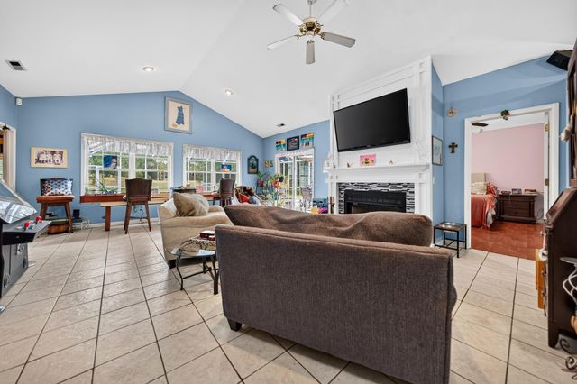 466 Old Plantation Dr., Pawleys Island, SC 29585