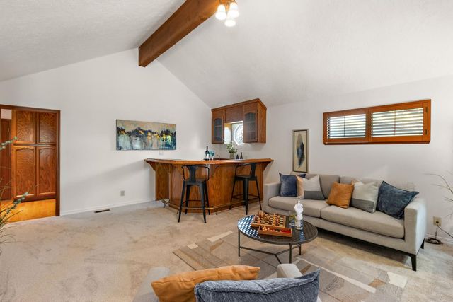 7720 S Oak Way, Sacramento, CA 95831