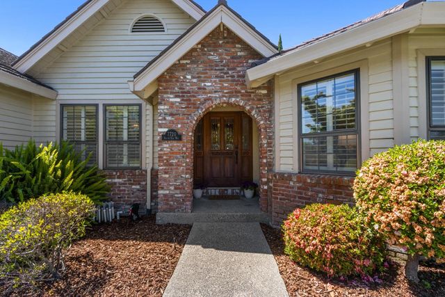 7720 S Oak Way, Sacramento, CA 95831