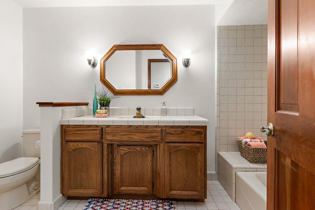 7720 S Oak Way, Sacramento, CA 95831