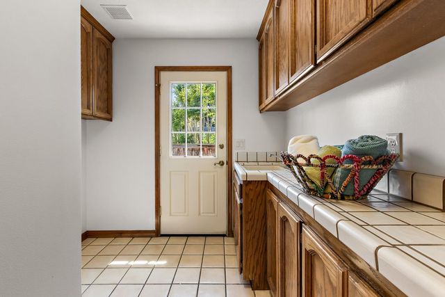 7720 S Oak Way, Sacramento, CA 95831