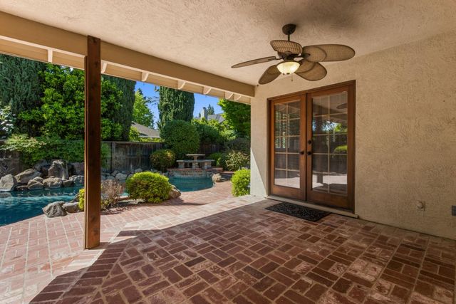 7720 S Oak Way, Sacramento, CA 95831