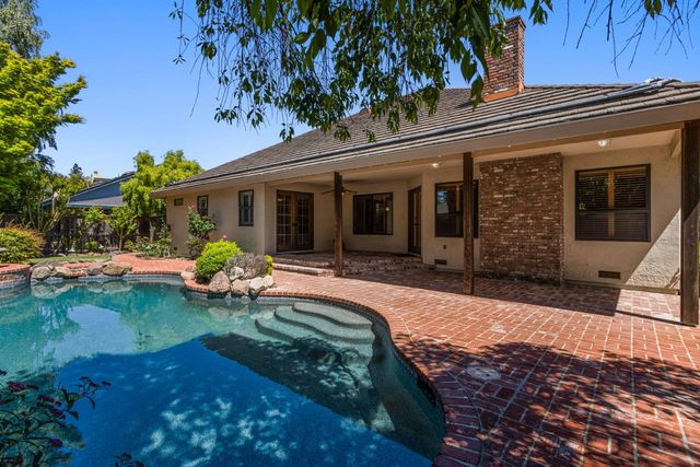 7720 S Oak Way, Sacramento, CA 95831