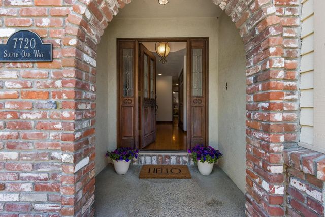 7720 S Oak Way, Sacramento, CA 95831