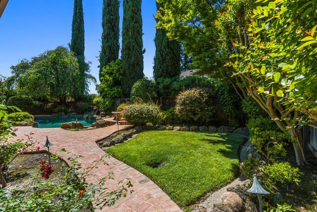 7720 S Oak Way, Sacramento, CA 95831