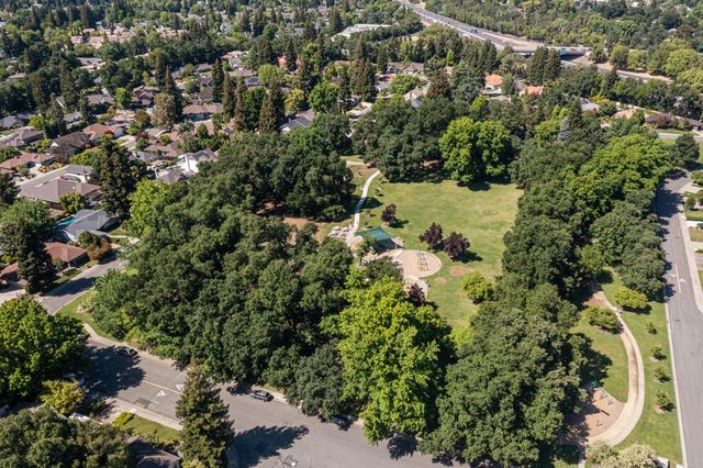 7720 S Oak Way, Sacramento, CA 95831