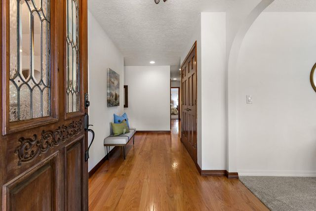 7720 S Oak Way, Sacramento, CA 95831