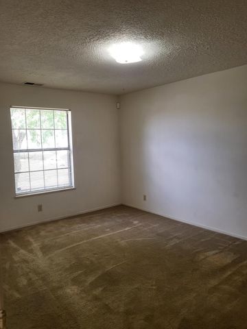827 Country Club Drive SE APT 2A, Rio Rancho, NM 87124