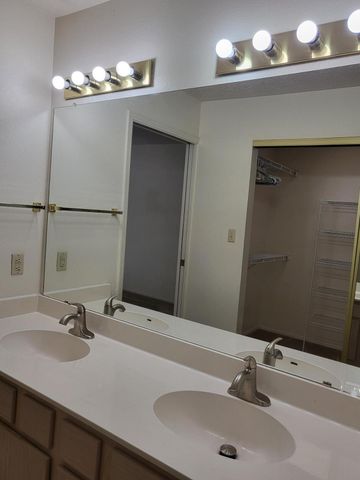 827 Country Club Drive SE APT 2A, Rio Rancho, NM 87124