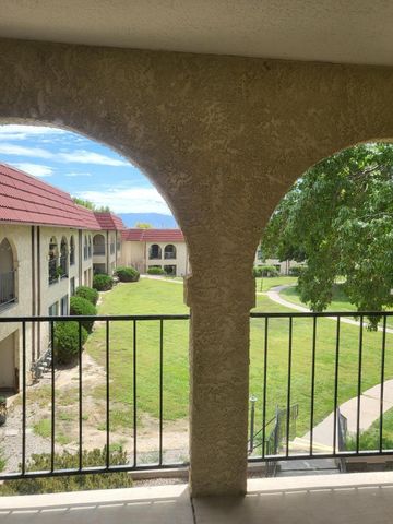 827 Country Club Drive SE APT 2A, Rio Rancho, NM 87124