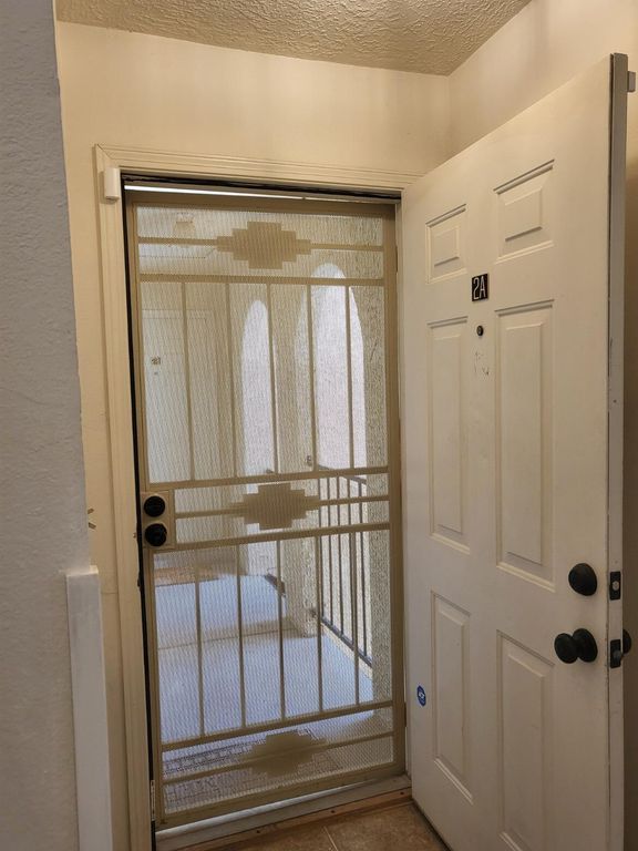 827 Country Club Drive SE APT 2A, Rio Rancho, NM 87124