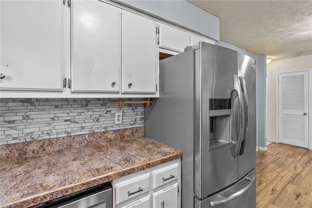 5 Compton CT, Hampton, VA 23666