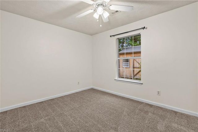 5 Compton CT, Hampton, VA 23666