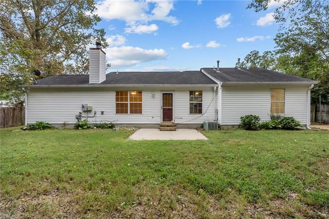5 Compton CT, Hampton, VA 23666