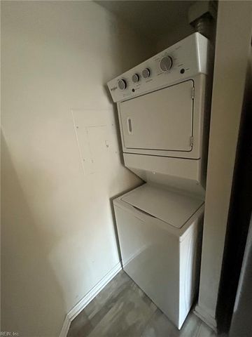 1016 Pebblewood DR, Virginia Beach, VA 23464