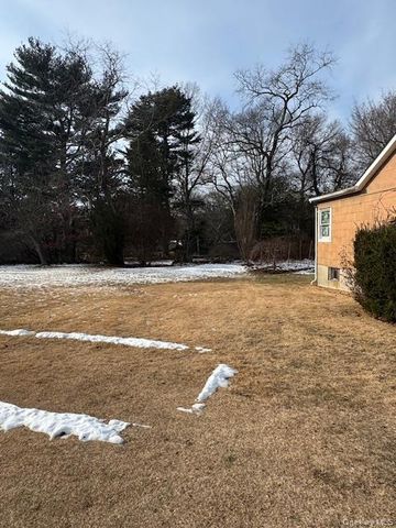 7 Deer Park Road, Huntington Station, NY 11743