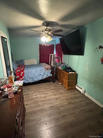 7 Deer Park Road, Huntington Station, NY 11743