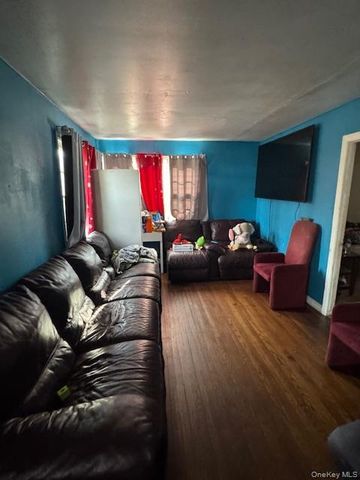 7 Deer Park Road, Huntington Station, NY 11743