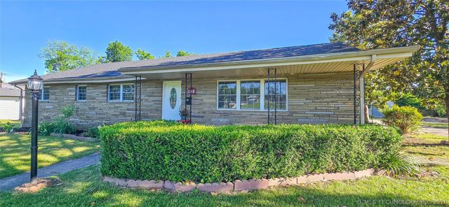 509 Sunset Strip Avenue, Eufaula, OK 74432