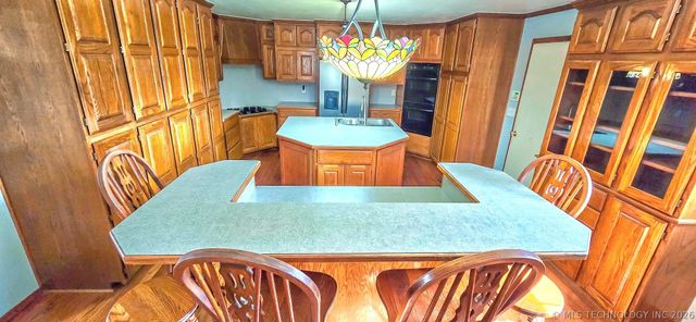 509 Sunset Strip Avenue, Eufaula, OK 74432