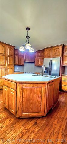 509 Sunset Strip Avenue, Eufaula, OK 74432