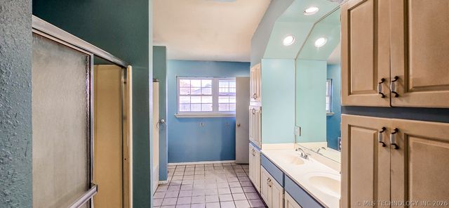509 Sunset Strip Avenue, Eufaula, OK 74432