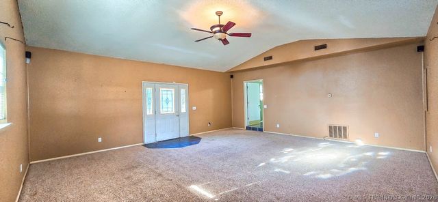 509 Sunset Strip Avenue, Eufaula, OK 74432