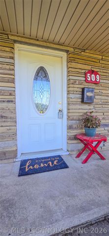 509 Sunset Strip Avenue, Eufaula, OK 74432