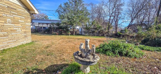 509 Sunset Strip Avenue, Eufaula, OK 74432
