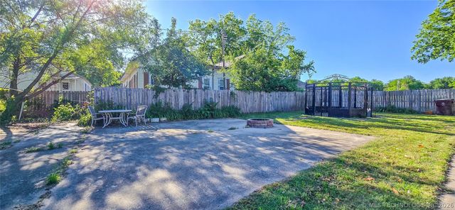 509 Sunset Strip Avenue, Eufaula, OK 74432
