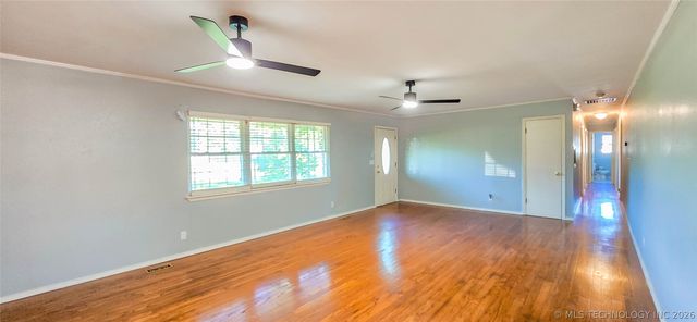 509 Sunset Strip Avenue, Eufaula, OK 74432