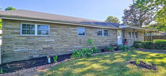 509 Sunset Strip Avenue, Eufaula, OK 74432