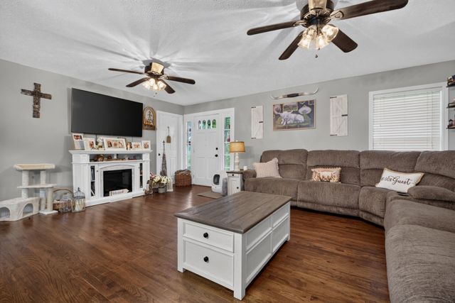357 Old Qualls Rd, Cookeville, TN 38506
