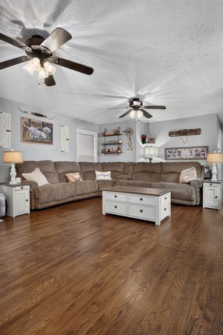 357 Old Qualls Rd, Cookeville, TN 38506