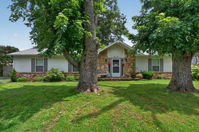 357 Old Qualls Rd, Cookeville, TN 38506