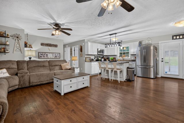 357 Old Qualls Rd, Cookeville, TN 38506