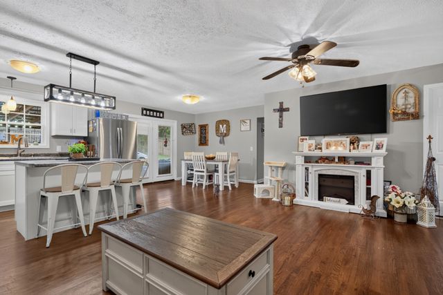 357 Old Qualls Rd, Cookeville, TN 38506