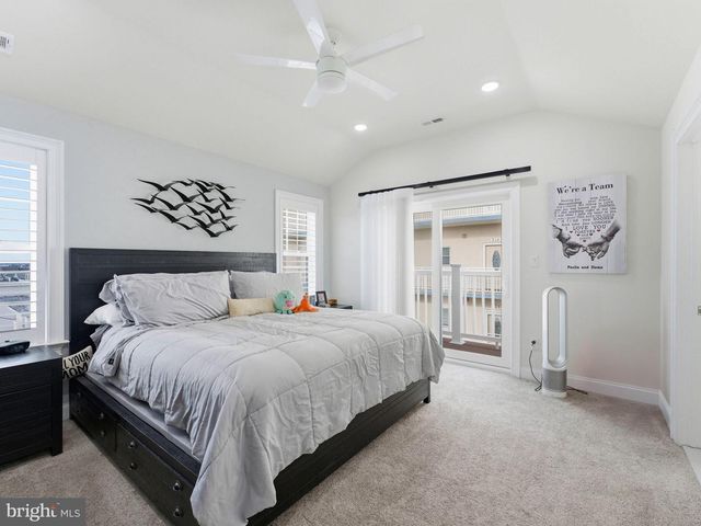 419 E LOUISVILLE AVE, Wildwood, NJ 08260