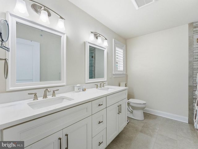 419 E LOUISVILLE AVE, Wildwood, NJ 08260