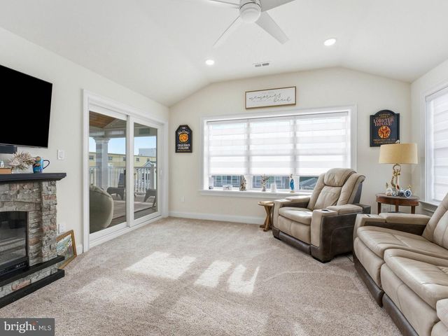 419 E LOUISVILLE AVE, Wildwood, NJ 08260