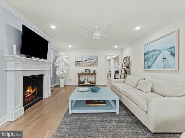 419 E LOUISVILLE AVE, Wildwood, NJ 08260