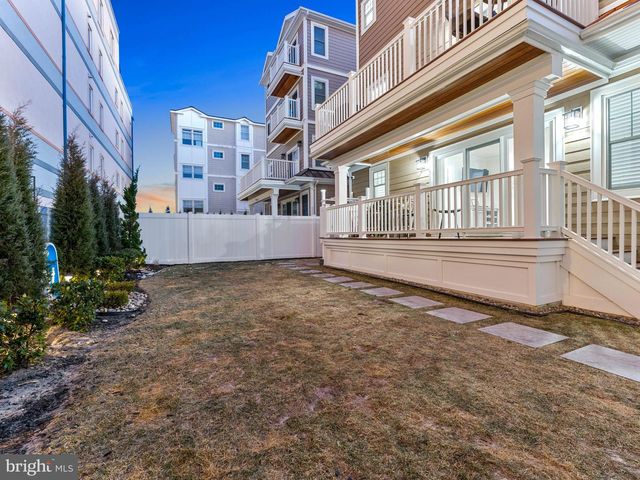 419 E LOUISVILLE AVE, Wildwood, NJ 08260