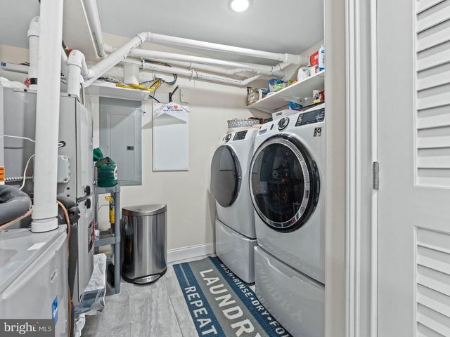 419 E LOUISVILLE AVE, Wildwood, NJ 08260