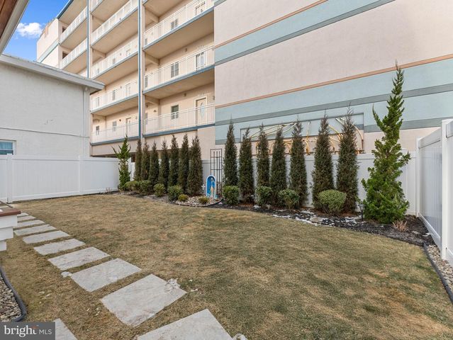 419 E LOUISVILLE AVE, Wildwood, NJ 08260