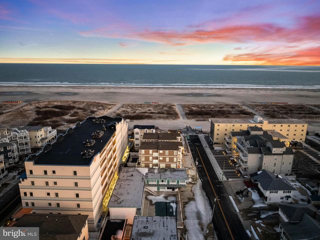 419 E LOUISVILLE AVE, Wildwood, NJ 08260