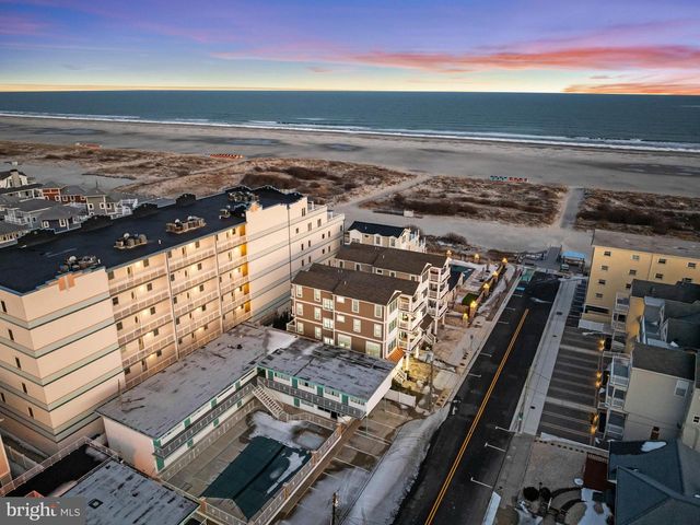 419 E LOUISVILLE AVE, Wildwood, NJ 08260