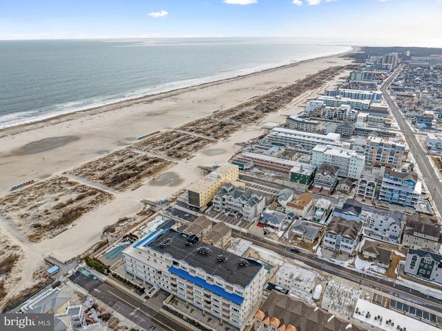419 E LOUISVILLE AVE, Wildwood, NJ 08260