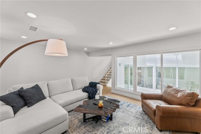 4745 La Villa Marina J, Marina Del Rey, CA 90292