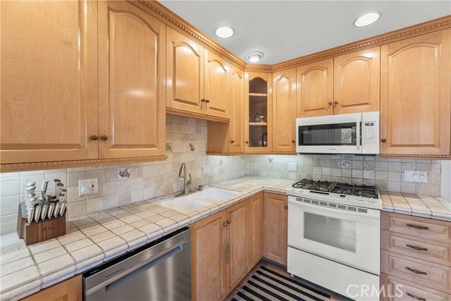 4745 La Villa Marina J, Marina Del Rey, CA 90292