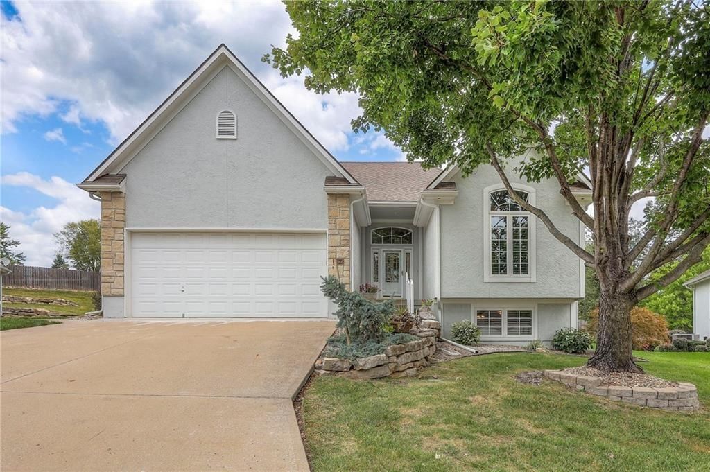 17908 E 29th Street S, Independence, MO 64057